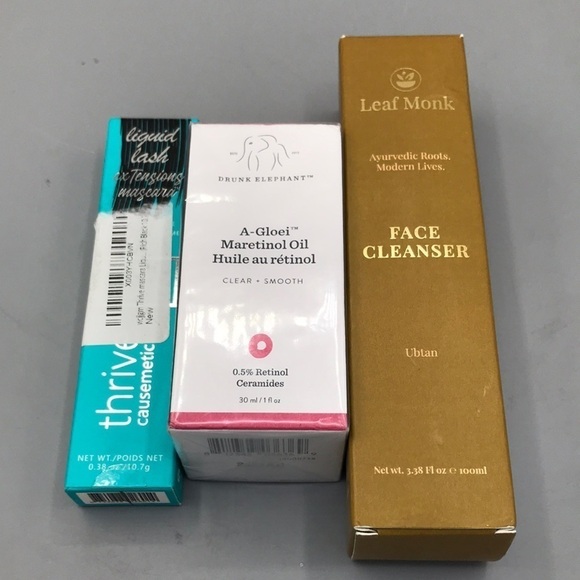 Beauty Bundle Custom 3 pieces are new and Sealed